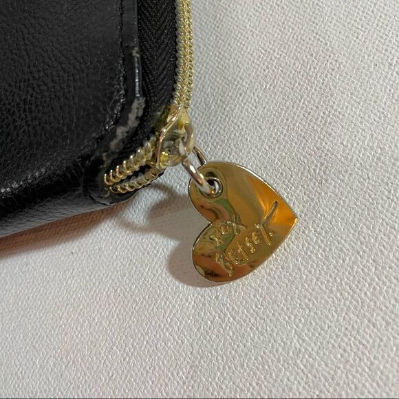 Betsey Johnson crossbody bag black bow tie - Picture 4 of 9